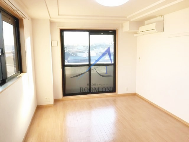 フィールドヴィレッジ元住吉の居間・リビング|洋室のお部屋です。