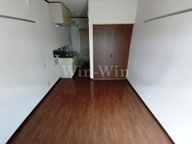 セントラルヒルズ Cの居間・リビング