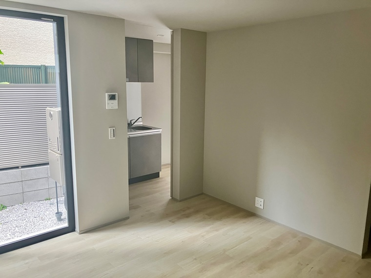 松原戸建の居間・リビング|おしゃれな居間です