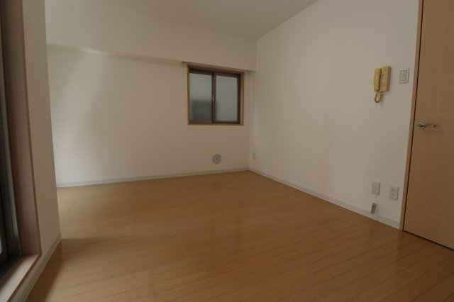 リベルタⅡの居間・リビング|おしゃれな居間です