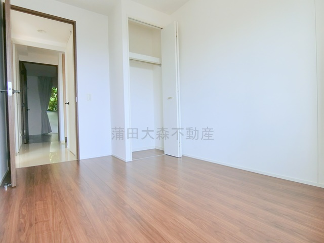 バースシティ大田中央の洋室