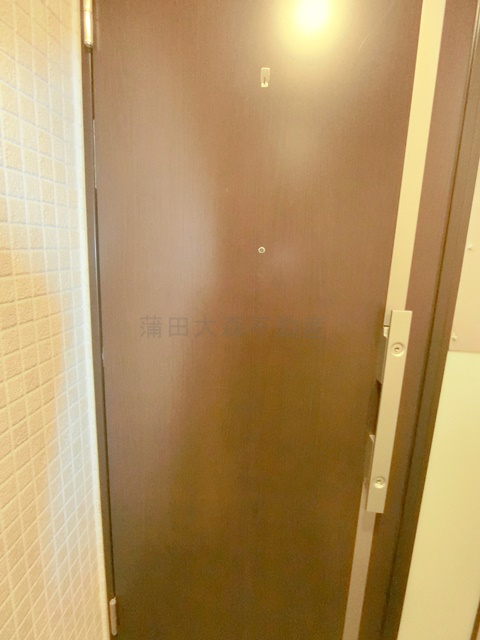 バースシティ大田中央の玄関