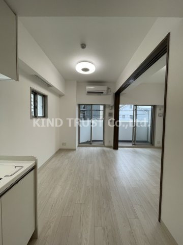 エステムコート新梅田の居間・リビング|ゆったりとした居間です