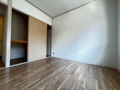 【洋室】 | サン春日丘