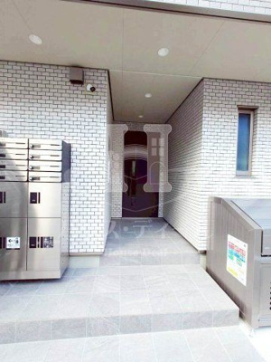 【エントランス】 | グラン シュバリエ | 毎日通るエントランスはこのようになっています