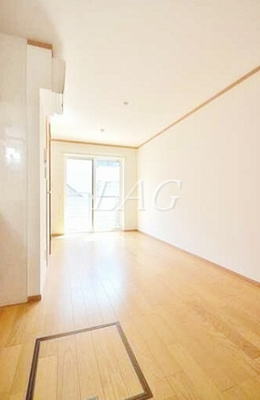 【居間・リビング】 | うめのメッサ | 洋室のお部屋です。