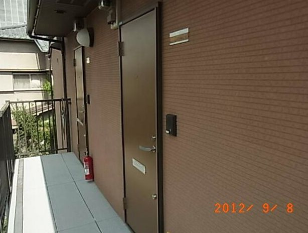 シエデイグローブの玄関