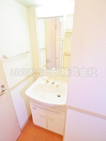 イル・ロトーレCの洗面所