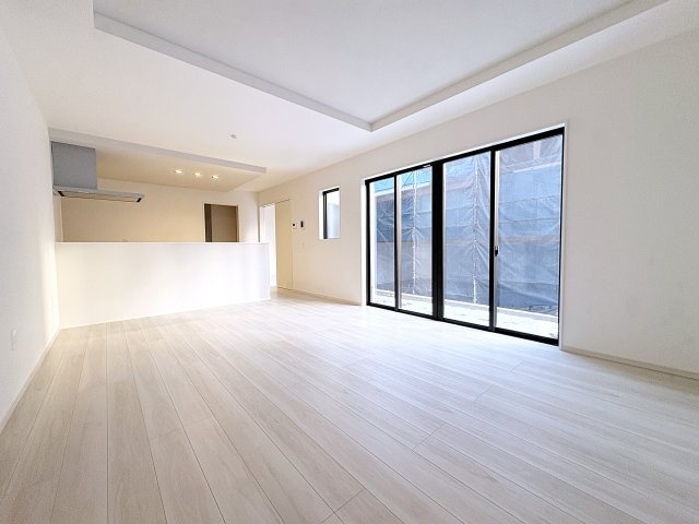 新築戸建・新築建売　福島市瀬上町字桜町【ZEH水準住宅】瀬上小・北信中の居間・リビング