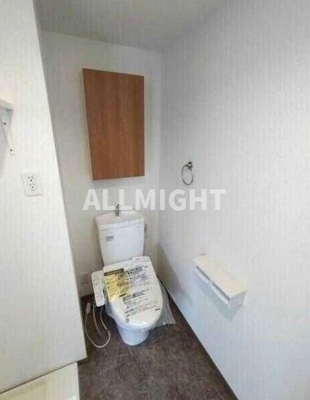 川崎市多摩区三田１丁目のアパートのトイレ|★お部屋探しはオールマイト不動産までご相談下さい♪