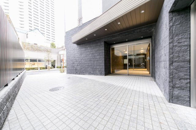 ミリアレジデンス新宿御苑のエントランス|ミリアレジデンス新宿御苑