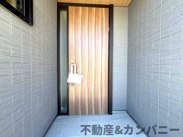 ミサワホームタウン北斎院2号棟　松山市北斎院町新築分譲戸建の玄関|シンプルで使いやすい玄関です