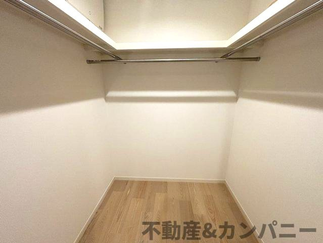 ミサワホームタウン北斎院2号棟　松山市北斎院町新築分譲戸建の収納|たっぷり収納できるウォークインクローゼットです