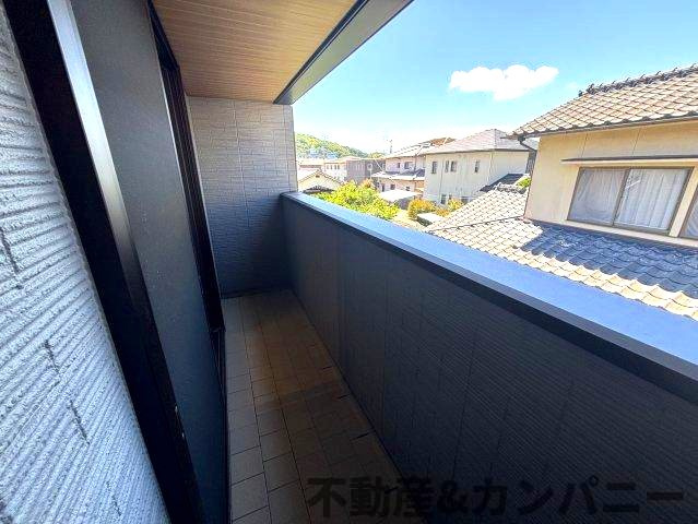ミサワホームタウン北斎院2号棟　松山市北斎院町新築分譲戸建のバルコニー|陽当たり良好なバルコニーです