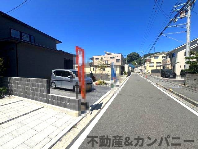 ミサワホームタウン北斎院2号棟　松山市北斎院町新築分譲戸建の前面道路含む現地写真|前面道路含む現地写真です