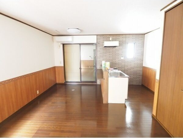 フレグランスダイワ IIの居間・リビング