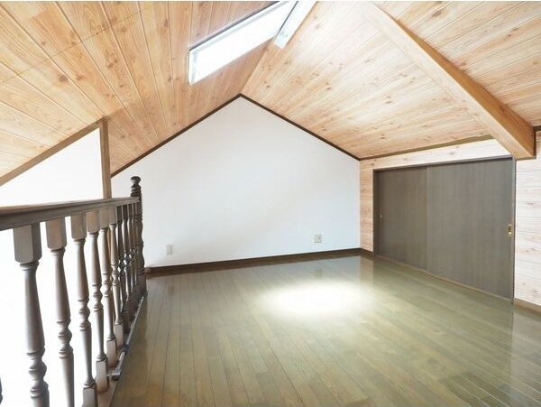 フレグランスダイワ IIの内装