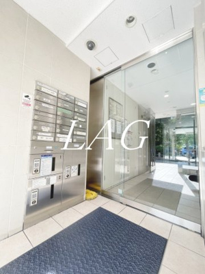 【エントランス】 | クインズビル | エントランスです。