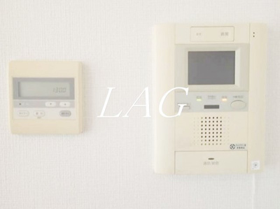 【設備】 | クインズビル | モニター付きインターホンです。