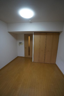 大阪市中央区内久宝寺町４丁目の賃貸マンションの居間・リビング