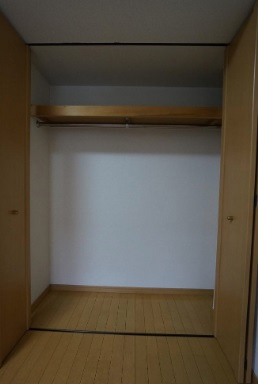 大阪市中央区内久宝寺町４丁目の賃貸マンションの収納