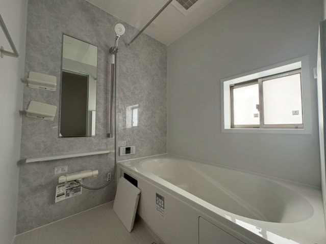 ★★うるま市豊原2期-2号棟（全3棟）の浴室|日々の疲れを癒すお風呂付です