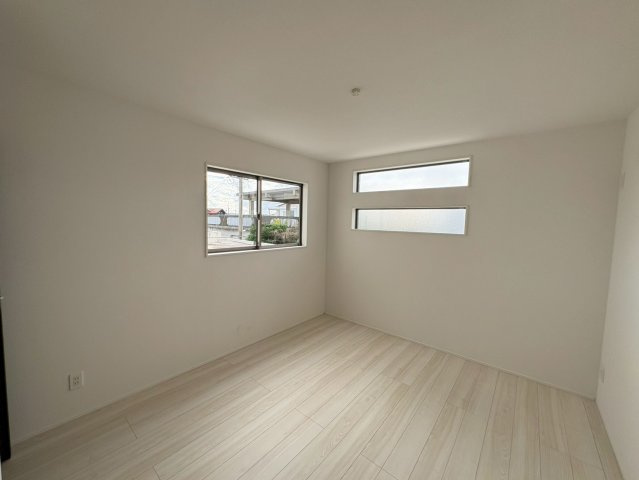 ★★うるま市豊原2期-2号棟（全3棟）の洋室|個人の部屋や寝室として使える洋室です