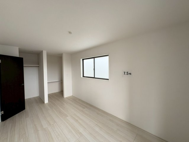 ★★うるま市豊原2期-2号棟（全3棟）の洋室|コンパクトで使いやすい洋室です