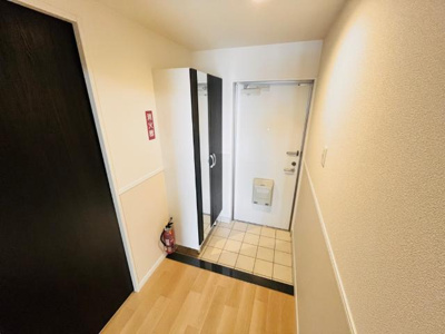 【玄関】 | ブルースカイ I.Y. | 玄関