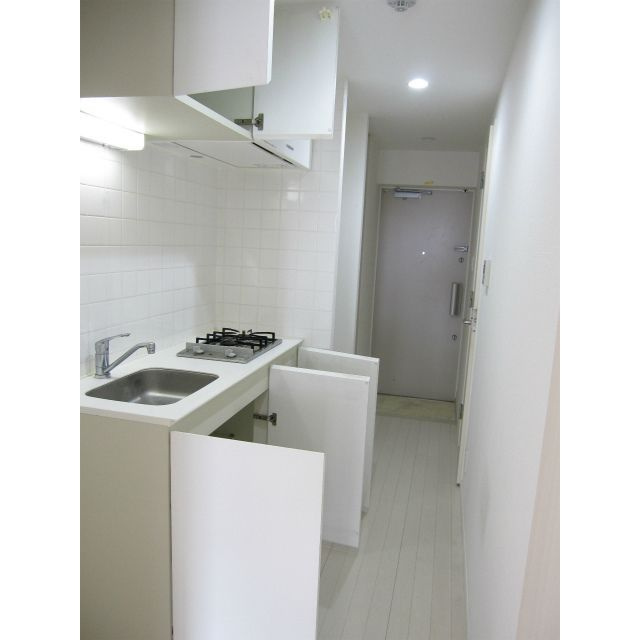 プレール・ドゥーク田園調布 の玄関|■モニタ付インターホン■シューズクローゼット■ダウンライト