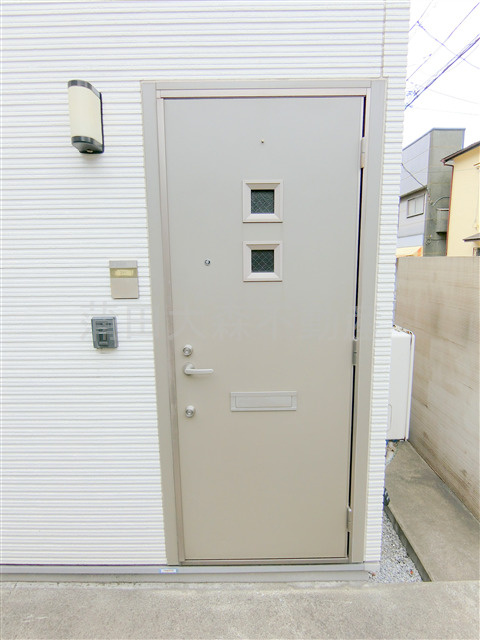 グロウ大森東の玄関