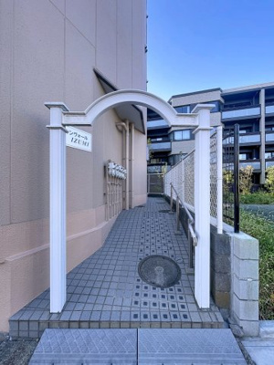 【エントランス】 | シャンヴォールIZUMI