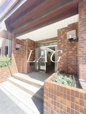 【エントランス】 | フラットフォーレスト | エントランスです。