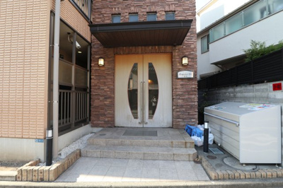 【エントランス】 | アンプルールフェール宮内