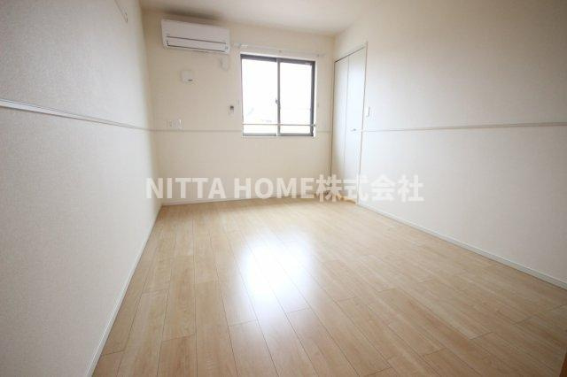 ルミエール　和の内装|6帖の洋室は広くて嬉しいですね◎