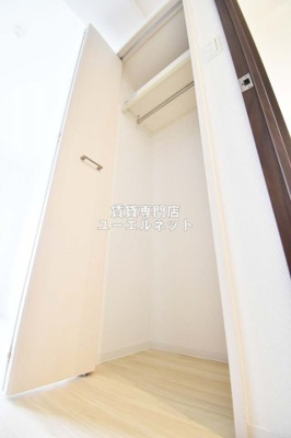 【収納】 | エグゼ江坂WEST | クローゼット付きでお部屋もスッキリ♪