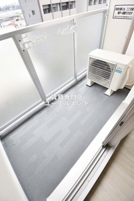 【バルコニー】 | エグゼ江坂WEST | バルコニー付きで採光＆風通し良好！