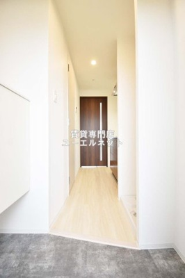 【玄関】 | エグゼ江坂WEST | 住まいの顔ともなる玄関