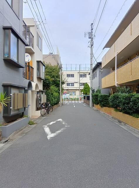 オーナーズハウス池上参番館の駐車場