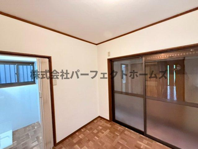 藤阪元町3丁目戸建　賃貸の居間・リビング|おしゃれなリビングです