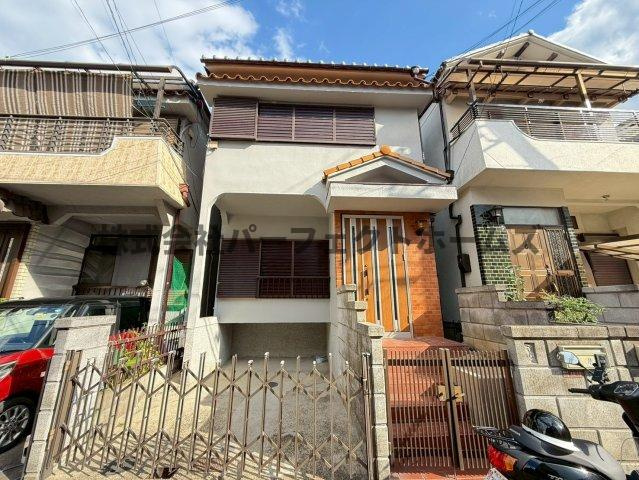 藤阪元町3丁目戸建　賃貸の外観|きれいな外観です