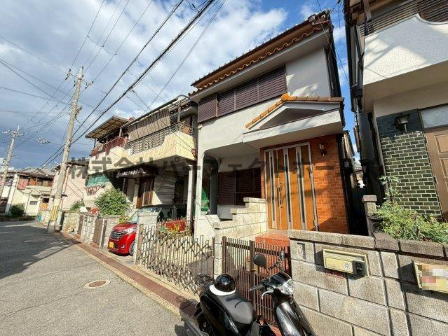 藤阪元町3丁目戸建　賃貸の周辺