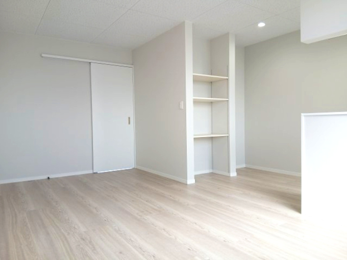 FareEstⅡ（ファーレエスト）の居間・リビング