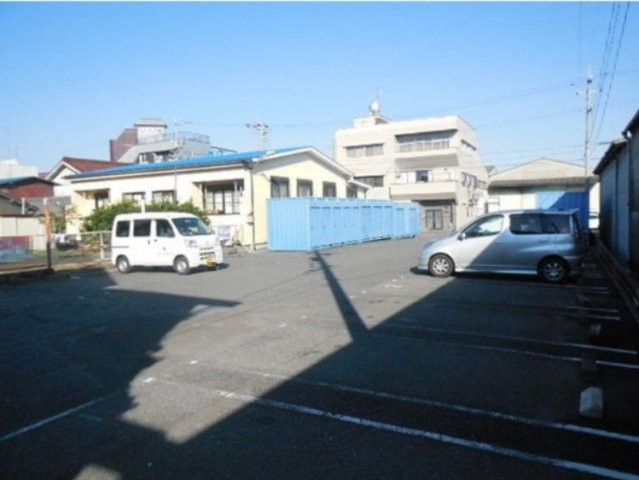 フレグランスダイワ IIの駐車場