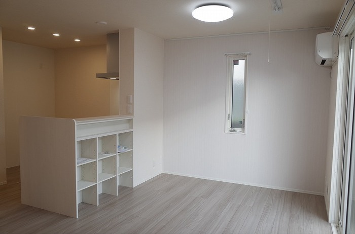 パピヨンBの居間・リビング