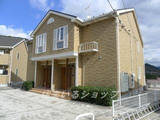 広島市安佐北区亀山７丁目のアパート