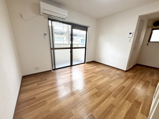 プチ里中の居間