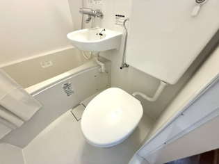 浴室内にトイレあります！