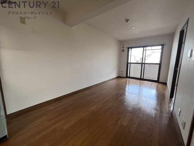 角部屋住戸で過ごしやすく、おすすめです。
