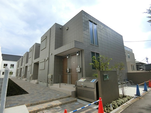 Le chat blancのエントランス|ペット共生物件★